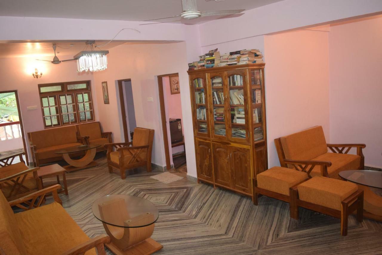 Maria Paulo Guest House Bar And Restaurant Агонда Экстерьер фото