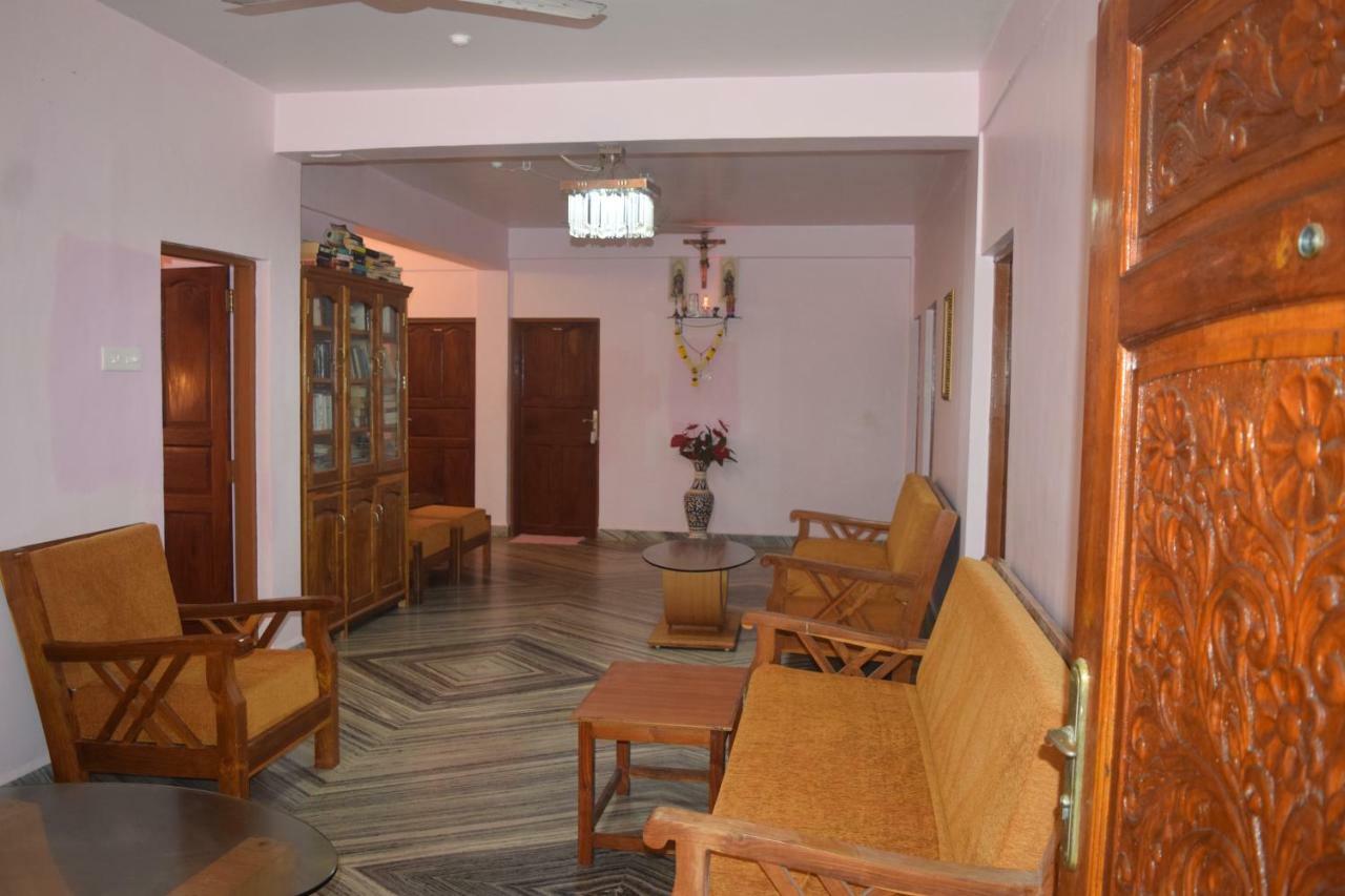 Maria Paulo Guest House Bar And Restaurant Агонда Экстерьер фото